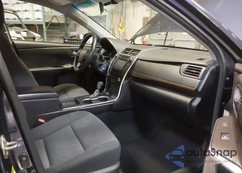 2016 Toyota Camry Le z USA, uszkodzony, nr VIN 4T4BF1FK8GR542246